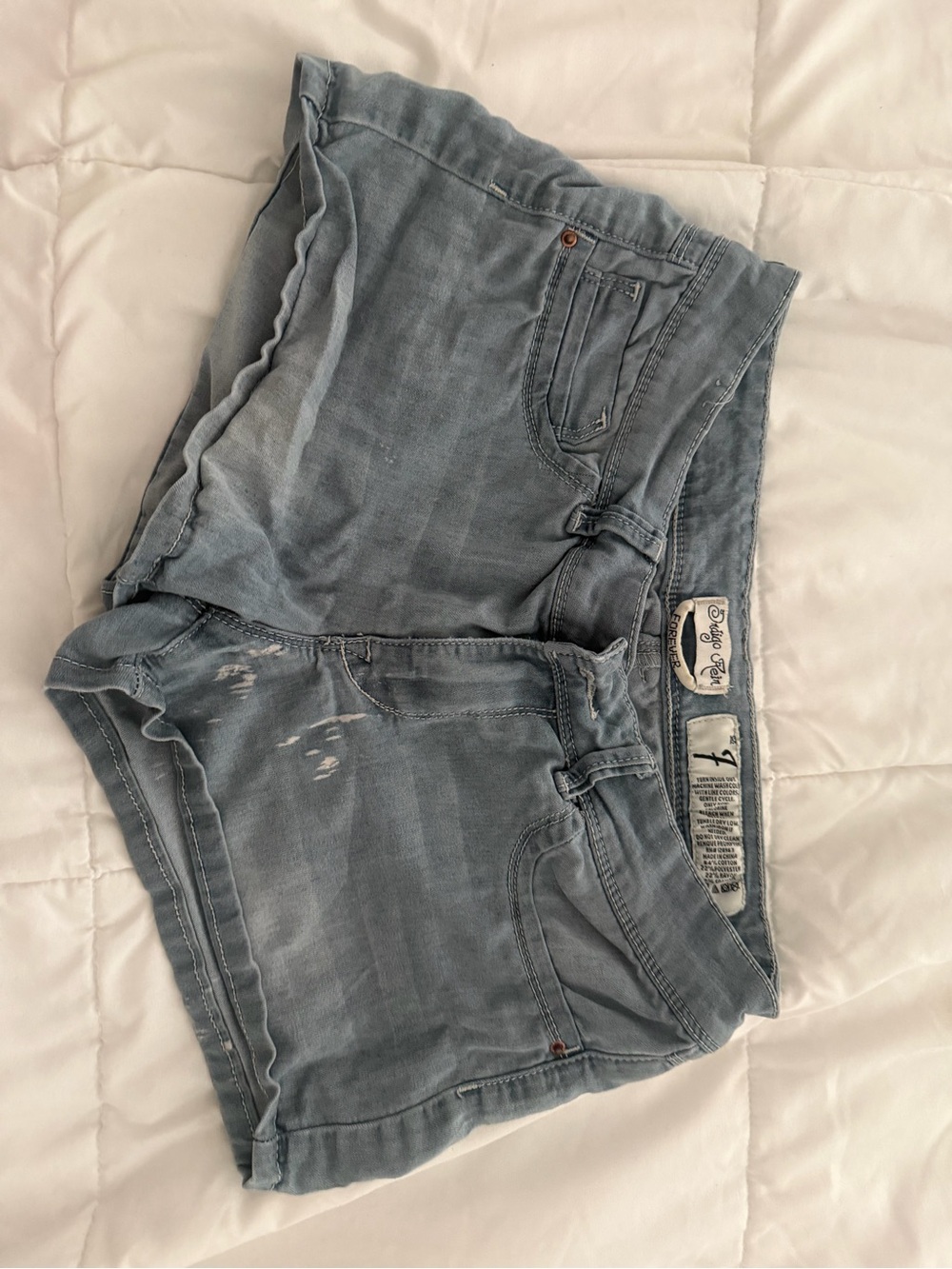 Women's denim shorts - likely 'Boyfriend' or 'High Rise'